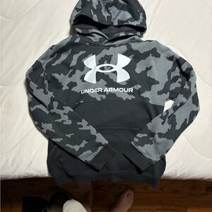 Under Armour boy's Black and Gray Camouflage hoodie
